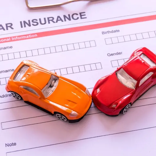  Car insurance calculator interface displaying input fields and options for estimating insurance costs